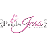 Ponder Jess Moments Photography Logo