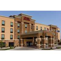 Hampton Inn & Suites Fargo Medical Center Logo