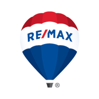 RE/MAX Properties East Logo