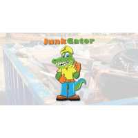 The Junk Gator Logo