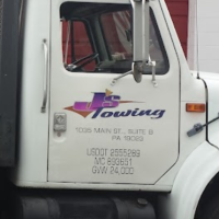 J's Towing Logo