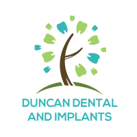 Duncan Dental and Implants Logo