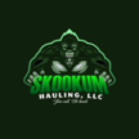 Skookum Hauling LLC Logo