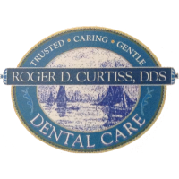 Roger D. Curtiss, DDS Logo