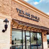 Texan Smile Logo