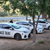Az Ace Taxi Logo