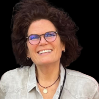 Michele O'Mara, PhD, LCSW Logo